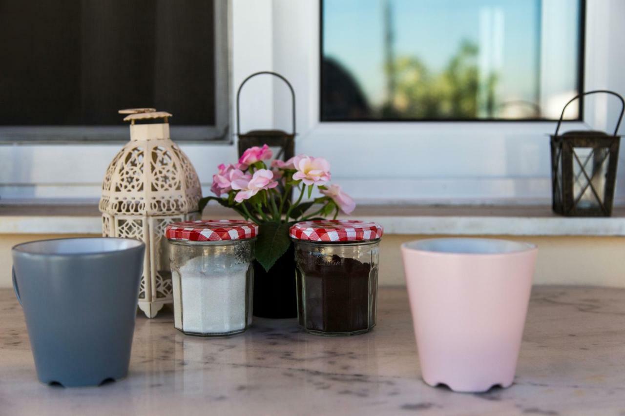 'Romeo & Juliet' Cozy Apartment With Breathtaking View Athen Eksteriør bilde